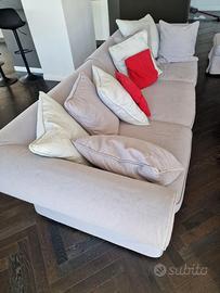 Divano confalone modello Circeo colore grigio