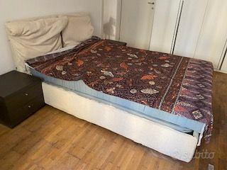 Letto con materassi, in tessuto beige