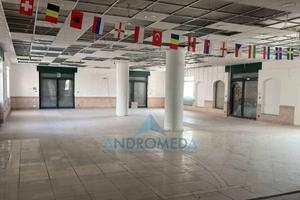 Immobile di 1900 m² a Cercola