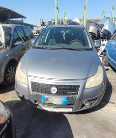 RICAMBI USATI AUTO FIAT Sedici 1° Serie D19AA Die