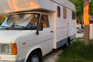 camper 4700€