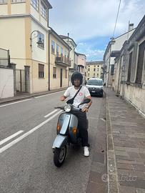 Vespa piaggio HP (V5N2T)