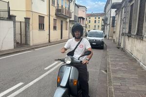 Vespa piaggio HP (V5N2T)