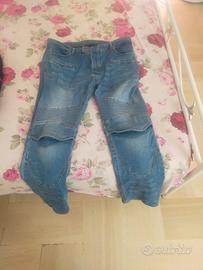Pantaloni da moto con protezioni