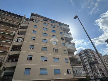 2 LOCALI A ROMA