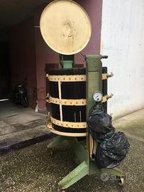 Sgranattice per uva + torchio elettrico