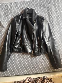 GIUBBOTTO DI PELLE ( CHIODO)