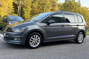 Volkswagen Touran 1.6 TDI 115 CV SCR*Neopatentati*