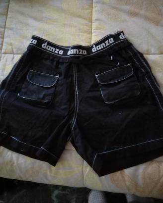 Pantaloncini marca "danza"
