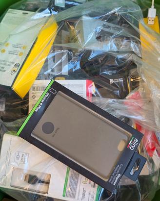 Oltre 35/40 cover originali NUOVE (Otterbox, etc)