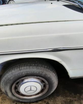 MERCEDES-BENZ 240 D 1980 - PARAFANGO SINISTRO