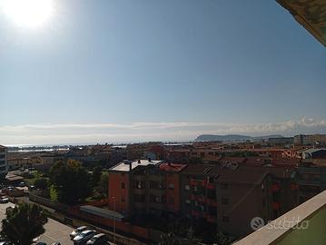 Pitze Serra trilocale arredato vista mare