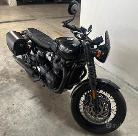 Triumph Bonneville T120 JetBlack - 2025