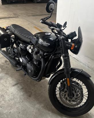 Triumph Bonneville T120 JetBlack - 2025