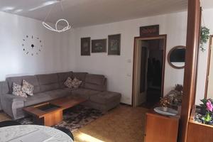 Tri/quadrilocale di 120 mq con solaio e box