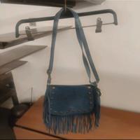 borsetta tracolla blu camoscio con frange