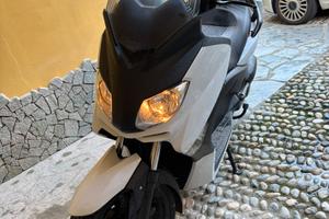 Yamaha XMAX 250 anno 2011 nuovo