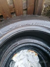 Pneumatici 225 60 R 18 