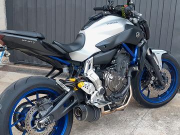 YAMAHA MT-07 ABS