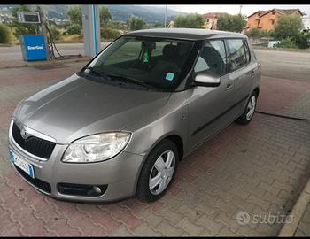 Skoda Fabia utilitaria citycar  