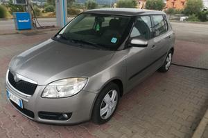Skoda Fabia utilitaria citycar  