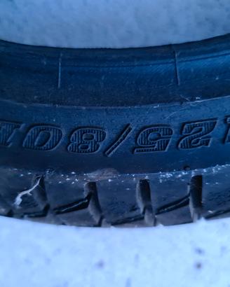 gomme moto