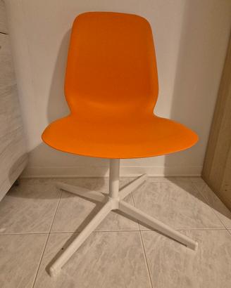 Sedia arancione