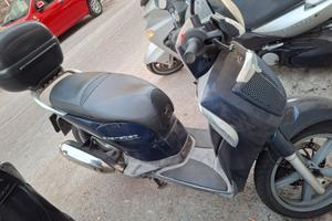Scooter Aprilia Scarabeo 125