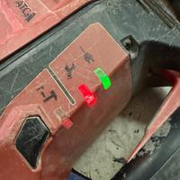 Hilti reset spia accesa manutenzione