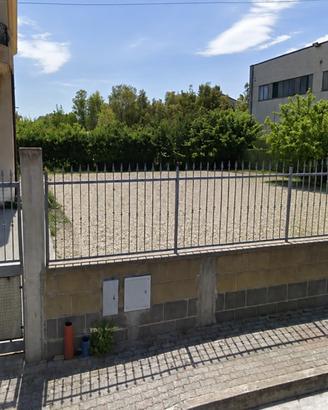 Terreno privato per parcheggi