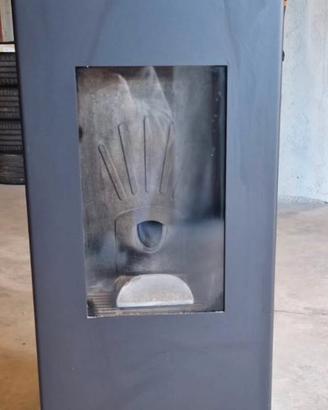 Stufa a pellet con due canalizzazioni