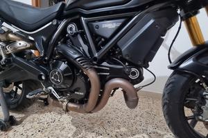 Ducati 1100 sport pro