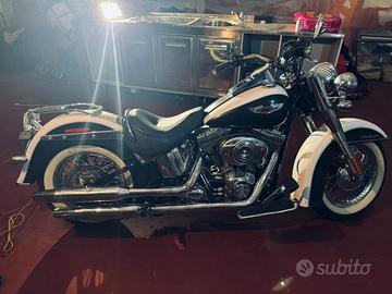 Harley Davidson Heritage Deluxe di esposizione