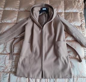 cappotto colore cammello 