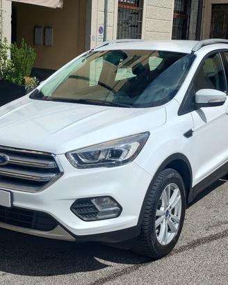 Ford Kuga 2.0 TDCI 150 CV S&S 4WD Powershift Busin