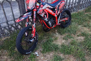 VEND0 O SCAMBi0 HM (solo scooter elaborati)