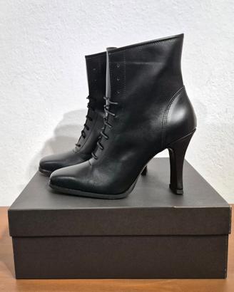 Stivaletti in pelle con lacci, tacco, nero, n.40