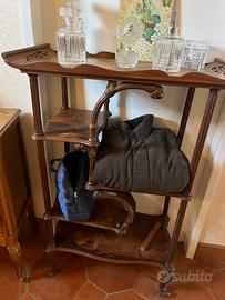 Armadio d’epoca in legno