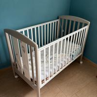 Lettino, materasso e comó, bambino