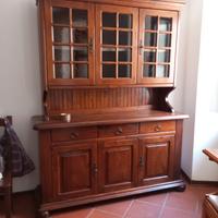 Credenza in legno massiccio