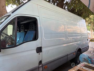 Daily Iveco prolungato gemellato