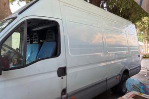 Daily Iveco prolungato gemellato