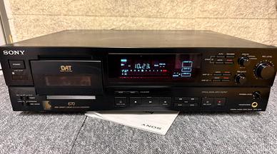 Vintage Sony DTC-670 DAT Recorder