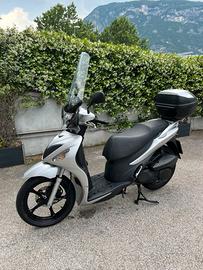 suzuki sixteen 150