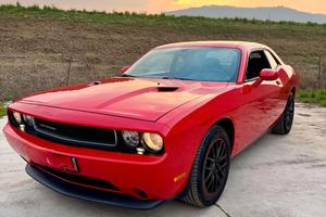 DODGE CHALLENGER - 2014 -109.000 km