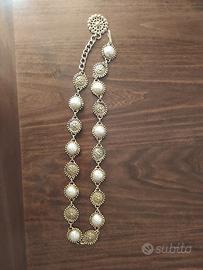 cintura modello Chanel