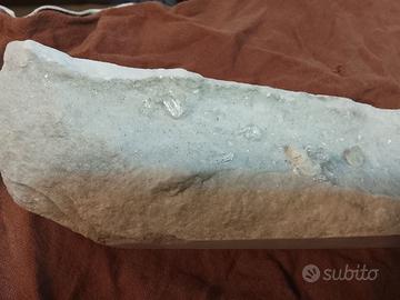 Minerale marmo di Carrara con cristalli