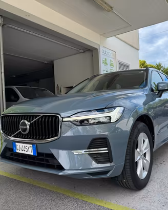 Volvo XC60 2.0b4 MomentumPro AWD GEARTRONIC GAR24M