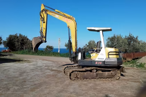 Escavatore Yanmar B50