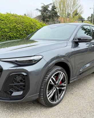 AUDI Q5 TDI 150 kW mHEV+ S tronic quattro S line